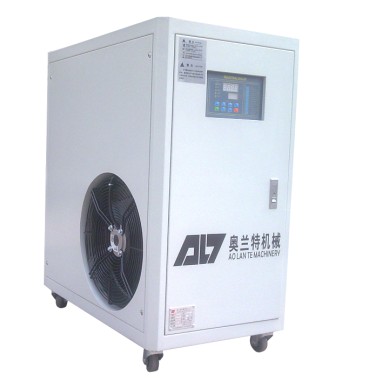 激光設(shè)備專(zhuān)用冷水機(jī)_東莞冷水機(jī)廠家